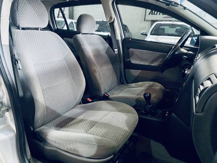 CHEVROLET - ASTRA - 2003/2003 - Prata - R$ 21.990,00