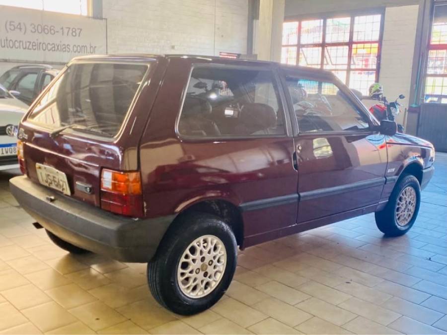 FIAT - UNO - 2000/2001 - Vinho - R$ 10.990,00
