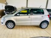 VOLKSWAGEN - FOX - 2014/2014 - Prata - R$ 37.990,00