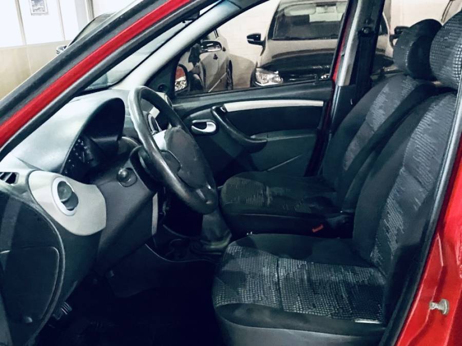 RENAULT - SANDERO - 2010/2011 - Vermelha - R$ 27.990,00