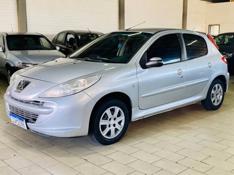 PEUGEOT 207 2012