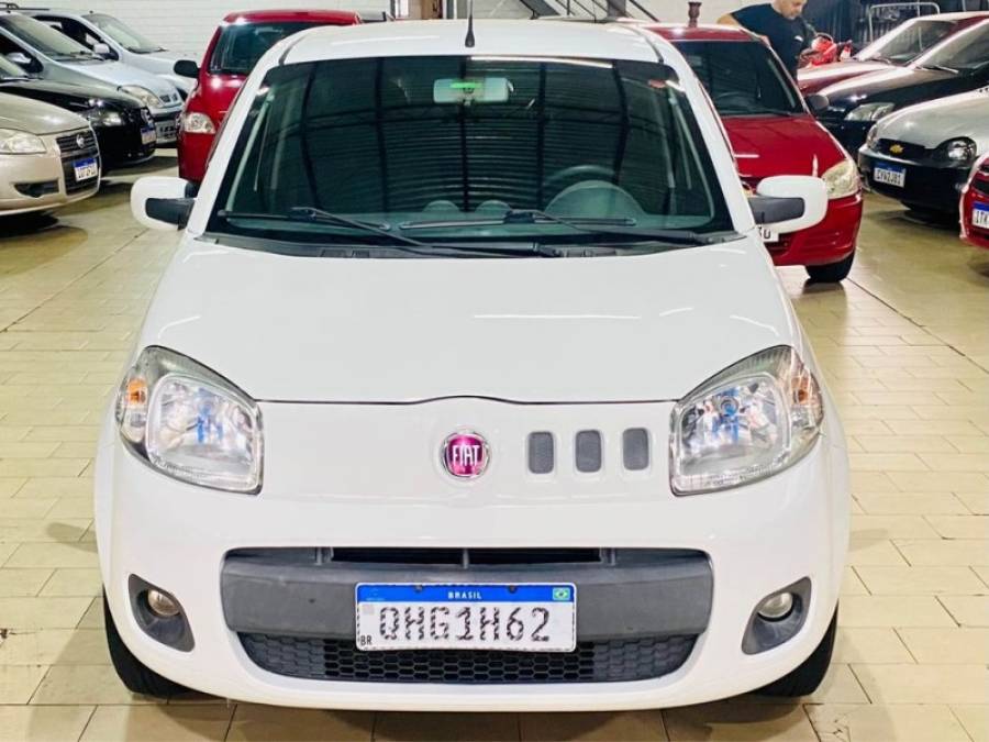 FIAT - UNO - 2015/2015 - Branca - R$ 33.990,00