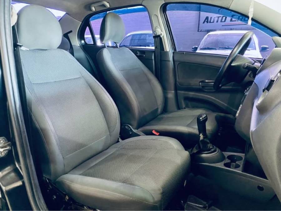 VOLKSWAGEN - VOYAGE - 2009/2009 - Preta - R$ 22.990,00