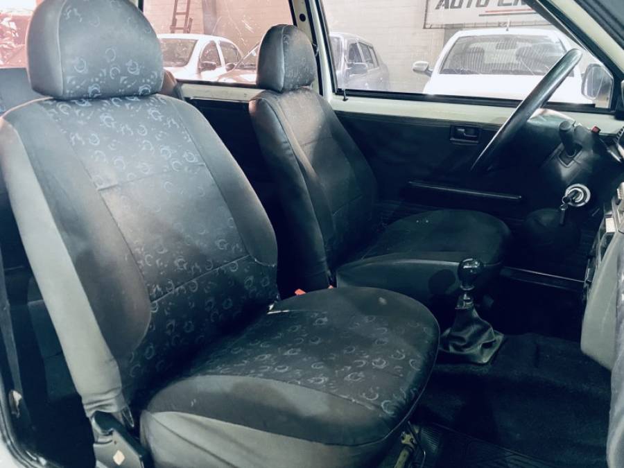 FIAT - UNO - 2008/2009 - Branca - R$ 15.990,00