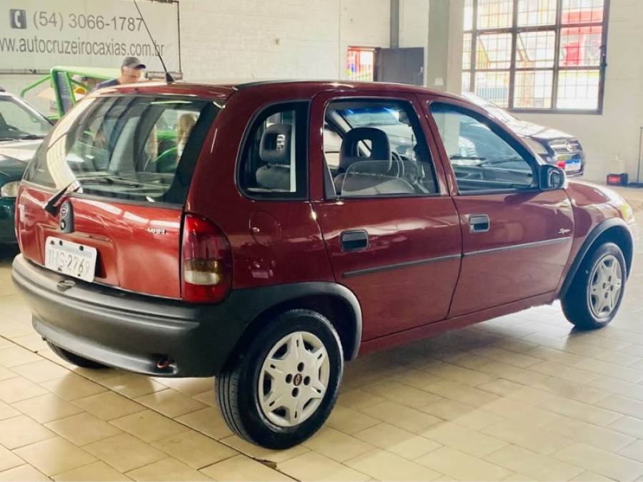 CHEVROLET - CORSA - 1998/1998 - Vinho - R$ 13.990,00