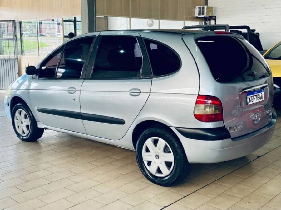 RENAULT - SCÉNIC - 2007/2007 - Prata - R$ 16.900,00