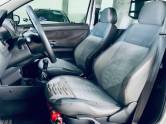 VOLKSWAGEN - SAVEIRO - 2011/2012 - Branca - R$ 49.990,00