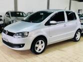 VOLKSWAGEN - FOX - 2011/2011 - Prata - R$ 28.990,00